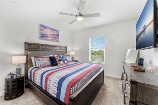 435 Strand Dr - 2