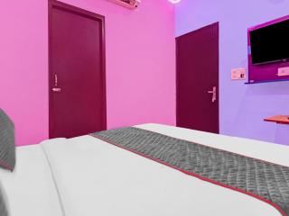 Hotel O Small Town - 8