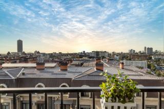 Black Tower Premium Apartment, City View and New Euro Renovation - 9
