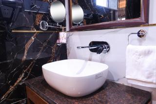 The Hoften Snowia Luxury Stay, Mukteshwar - Near Bhalugarh Waterfall - 3