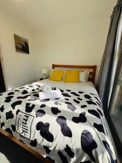 2 bedrooms, start your journey - 5