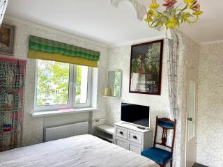 LITTLE LONDON ONE boutique apartment Netflix TV Old Town - 4