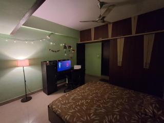 Spacious Room for Rent in 3BHK - Attached Washroom & Shared Kitchen - 0