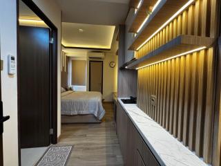 Apartement Transpark Cibubur by Raya Property with Pool View & Netflix 2 - 5