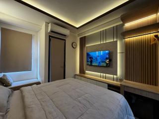 Apartement Transpark Cibubur by Raya Property with Pool View & Netflix 2 - 2