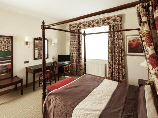 Mercure York Fairfield Manor Hotel - 1