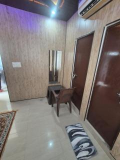 Dev Hotel Mansarovar - 4