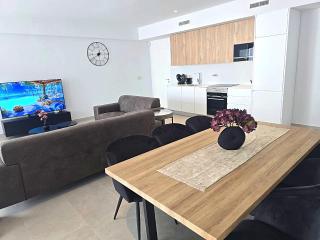 Villa with private pool New Construction three bedroom holiday home - 4