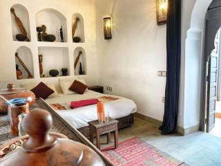 Top Riad 6 persons 5 minutes main square - 2