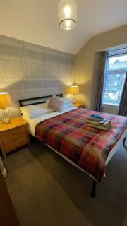 Autumn Leaves Guest House - 3