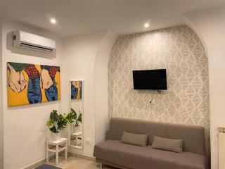 THE ROOM 115 - 8