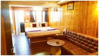 Kanchenjunga Himalayan View Darjeeling ''Hotel Broadway Annecy '' Near Mall Road with #Wi-Fi #Restaurant #Premium & Spacious Room #Prime Location - Best Seller Hotel in Darjeeling - 5