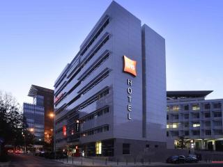 Hotel Ibis Lisboa Parque das Nações - 0