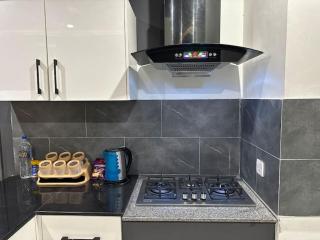 Zameen Opal luxury Stay LDA Avenue Raiwind Rd - 3