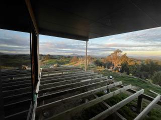 Golden Ridge Retreat - 1