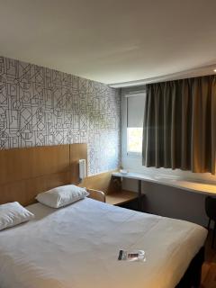 ibis Cambrai - 7