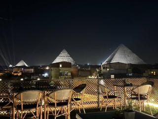 Nefertari Pyramids View Inn - 9