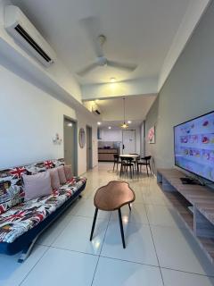 K Homestay Sutera Avenue - 0