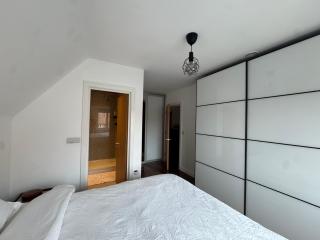 2 Bedroom Apartment in Mill Hill - 9