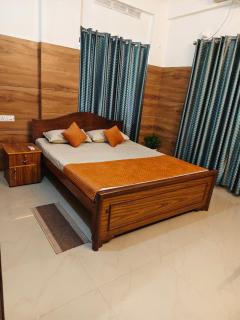Harichandhanam Inn - Entire Flat, Ground Floor, 200m From East Nada Guruvayur - 5