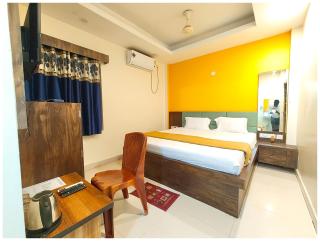 Hotel J-Jagdish Dham Near Sea Beach & Jagannath Temple - - Free Wifi - Lift & Parking Facility - Fully Air Conditioning Luxuary Rooms-Best Hotel - 5