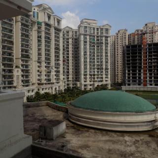 Naple Stay 168 Cozy Convenient Near Advant Tower - 0