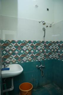 The Last Stop Backpackers Hostel - 2