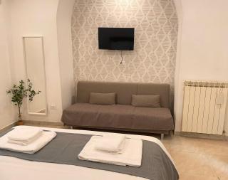 The Room 15 - Rome - 1