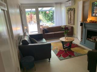 Romantisch Wellness Appartement met privé Hottub Sauna Gamesroom - 2