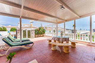 El Mdano Apartment with Stunning Pool Views - 0