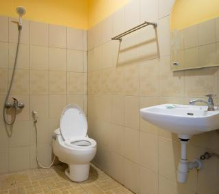 Hotel Ledetadu - Kupang - 4