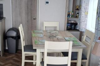 Beautiful 3-Bed Lodge in kent - 8