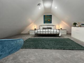 Contemporary modern barn - 4