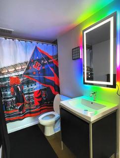 The 513 Loft- 2bdrm, 2bath Loft Only Steps From Paycor Stadium, Fountain Square, & Duke Energy Ctr ! - 0