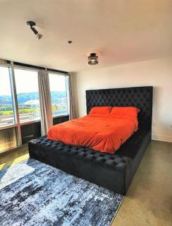 The 513 Loft- 2bdrm, 2bath Loft Only Steps From Paycor Stadium, Fountain Square, & Duke Energy Ctr ! - 8