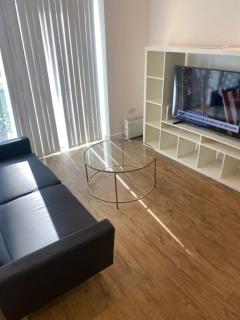 New-Build 1-Bed Apartment in Luton - 8