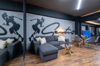 House of Paralympic Athlete Mike Seitis - 3