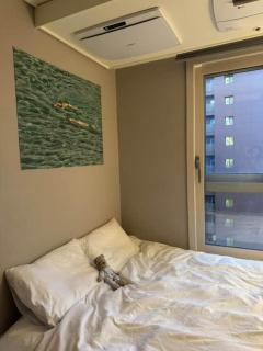 5 minutes on foot from Shingil Station and Yeongdeungpo Station - 0