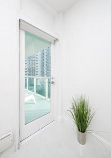 Hollywood Beachfront 2-Bedroom Condo with Ocean Views - 1