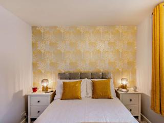 Strawberries And Cream - 1