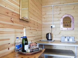 Alpaca Hideaway - Uk35188 - 2