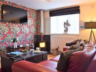 Annie Oswalds Cottage - 3