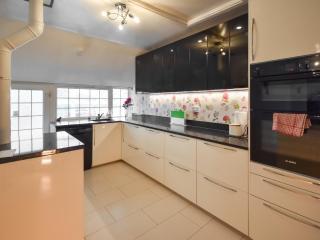 Nether Auchlinsky Cottage - 2