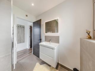 Lodge Four - Uk42794 - 1