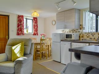 Sally's Nest - E3042 - 9