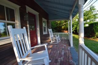 The Town Bank Cottage - 9