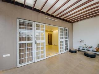 Luxury Retreat Villa - 7
