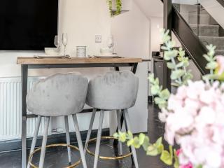 Cobbydale Retreat - 5