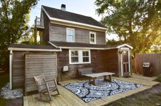 The Town Bank Cottage - 2