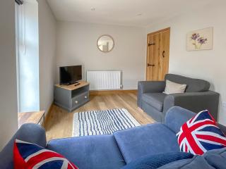 The Firs - Uk33999 - 3